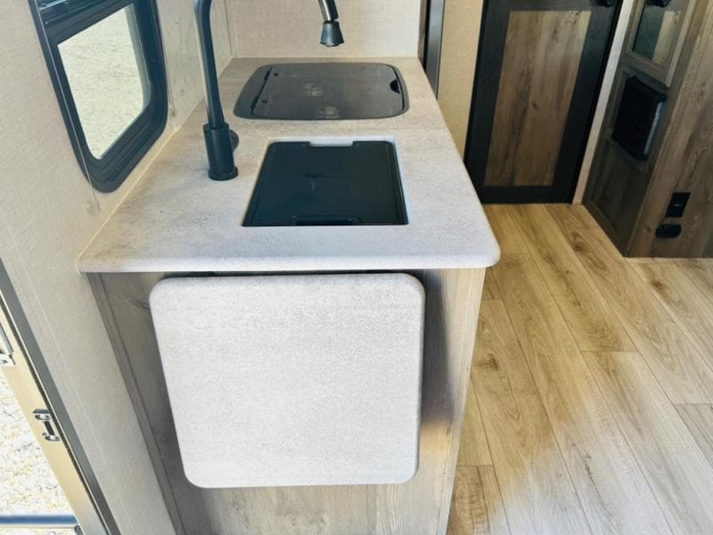 2022 Forest River 2022 Forest River Surveyor Legend - thumbnail 19