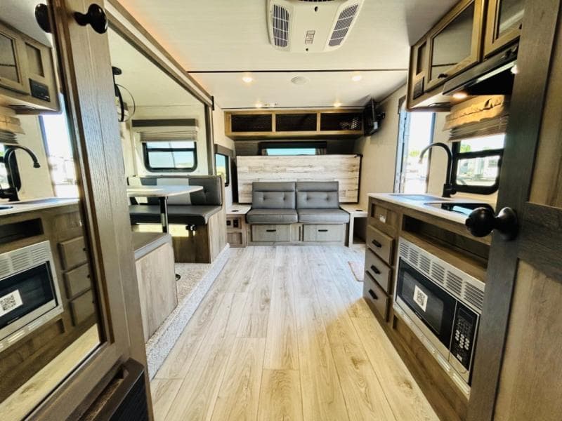 2022 Forest River 2022 Forest River Surveyor Legend - thumbnail 46