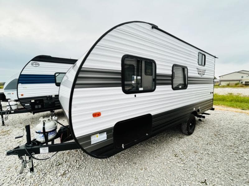 2024 Forest River 2024 Forest River Wildwood FSX - thumbnail 38