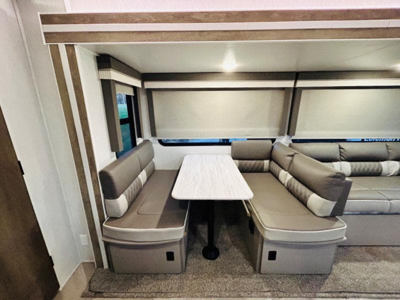 2022 Forest River 2022 Forest River Wildwood - thumbnail 12