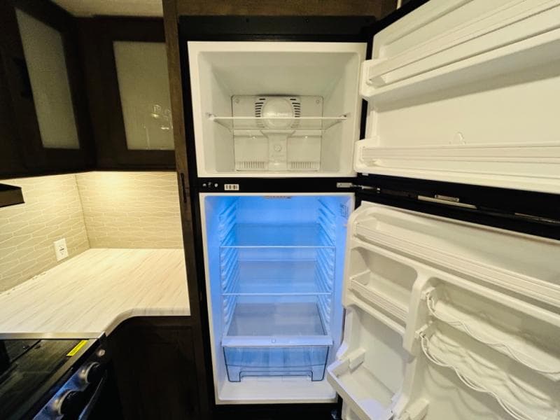 2022 Forest River 2022 Forest River Wildwood - thumbnail 34