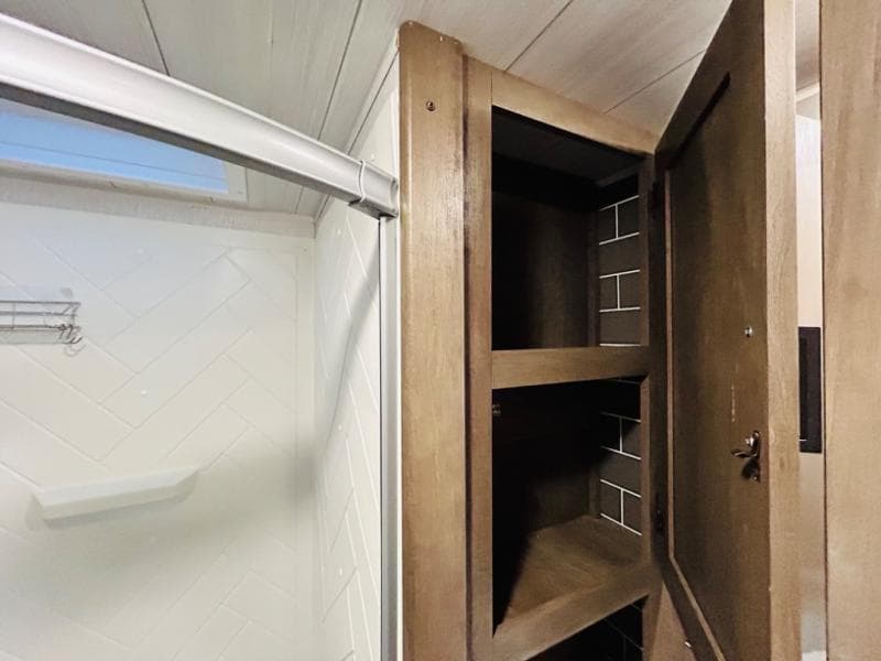 2022 Forest River 2022 Forest River Wildwood - thumbnail 39