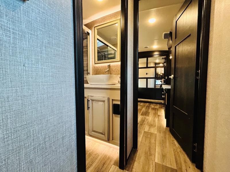 2022 Jayco 2022 Jayco North Point - thumbnail 35