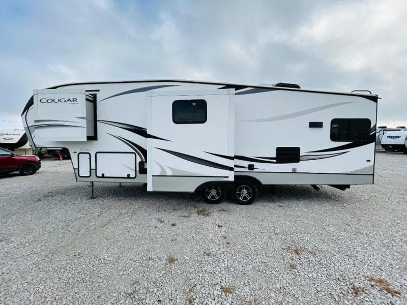 2022 Keystone 2022 Keystone Cougar - thumbnail 6