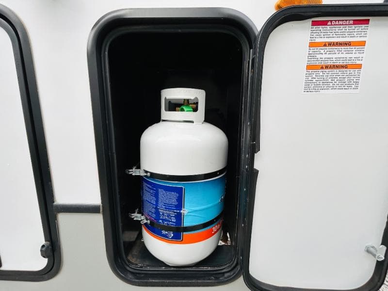 2022 Keystone 2022 Keystone Cougar - thumbnail 16