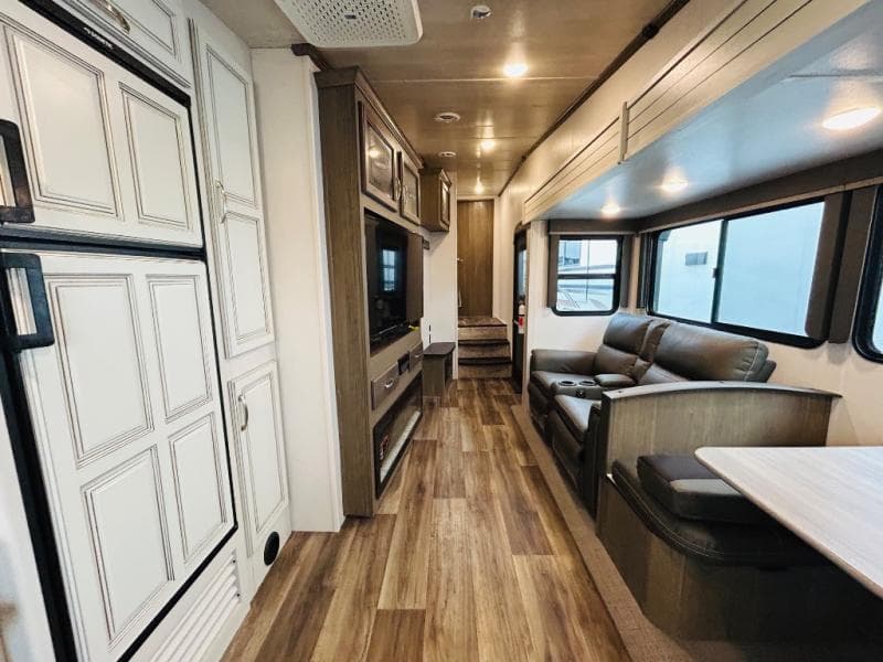 2022 Keystone 2022 Keystone Cougar - thumbnail 19