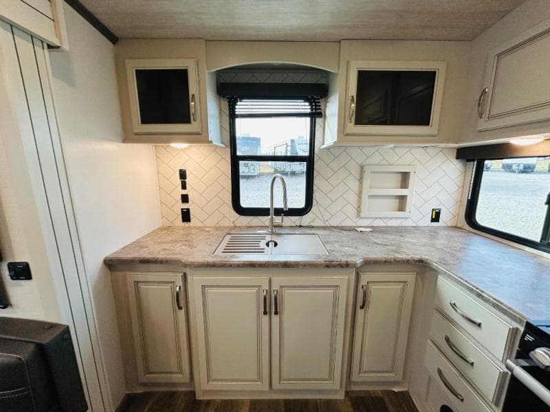 2022 Keystone 2022 Keystone Cougar - thumbnail 30