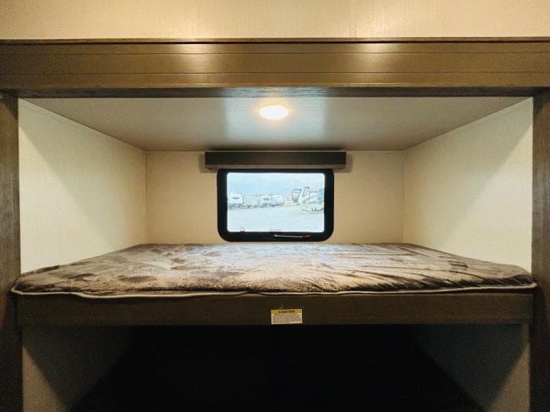 2022 Keystone 2022 Keystone Cougar - thumbnail 75