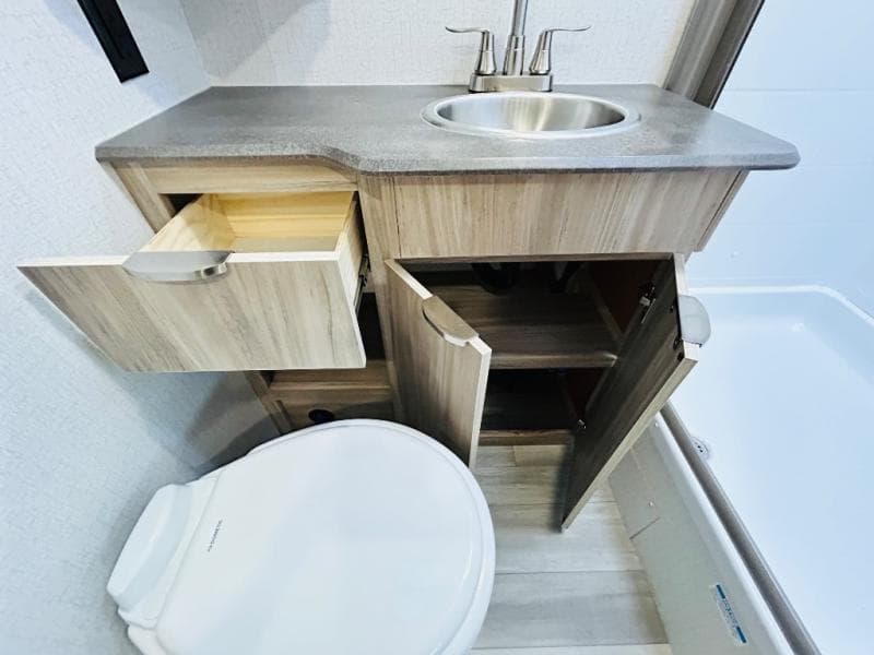 2022 Winnebago 2022 Winnebago Minnie Plus - thumbnail 70