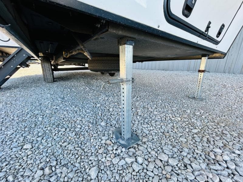 2020 Winnebago 2020 Winnebago Minnie Plus - thumbnail 10