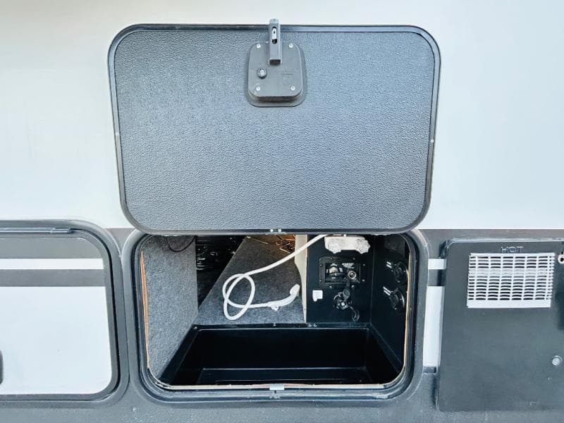 2020 Winnebago 2020 Winnebago Minnie Plus - thumbnail 13