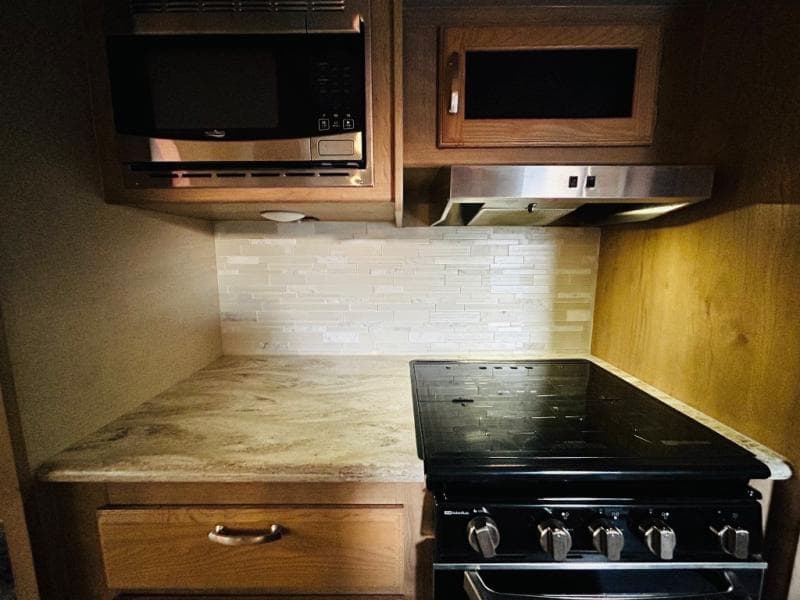 2020 Winnebago 2020 Winnebago Minnie Plus - thumbnail 33