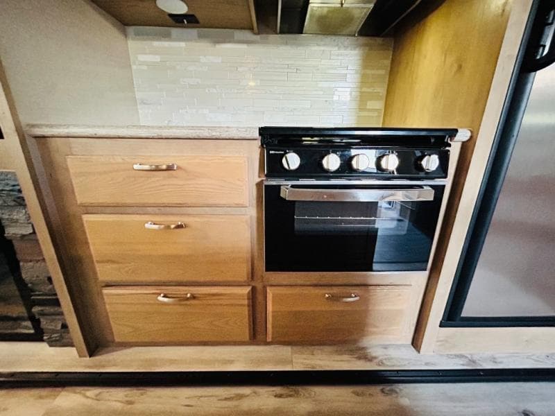 2020 Winnebago 2020 Winnebago Minnie Plus - thumbnail 35