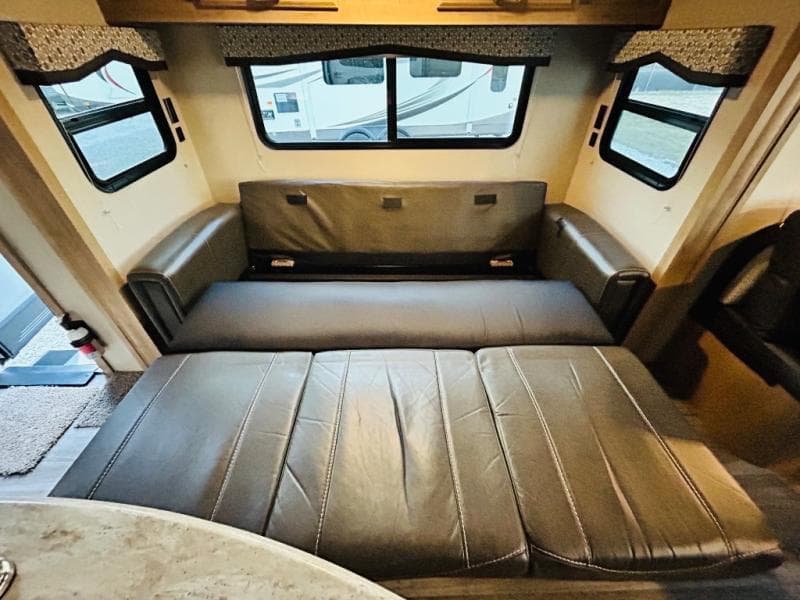 2020 Winnebago 2020 Winnebago Minnie Plus - thumbnail 47