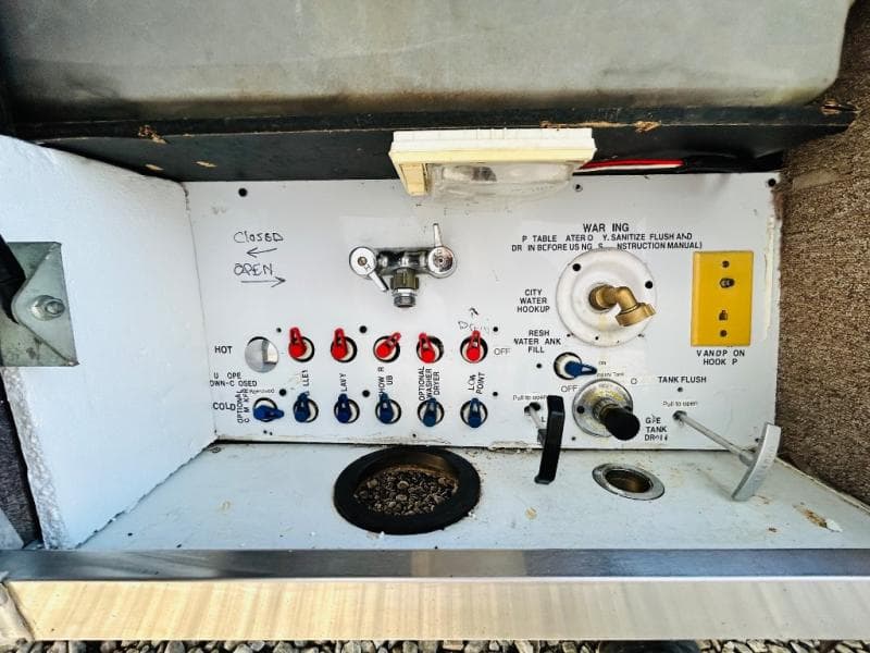 1999 Safari 1999 Safari SAFARI - thumbnail 16