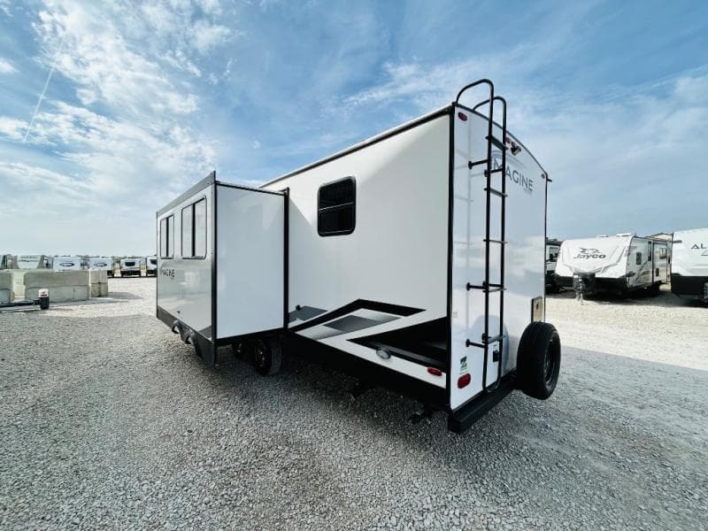 2023 Grand Design 2023 Grand Design Imagine - thumbnail 7