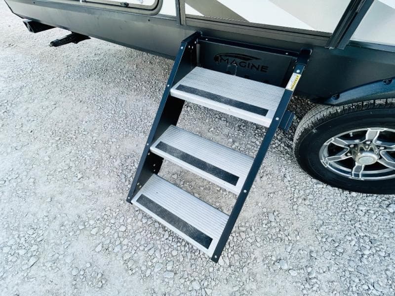 2023 Grand Design 2023 Grand Design Imagine - thumbnail 13