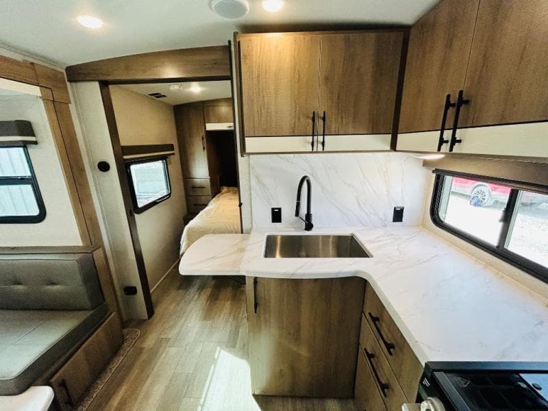 2023 Grand Design 2023 Grand Design Imagine - thumbnail 25