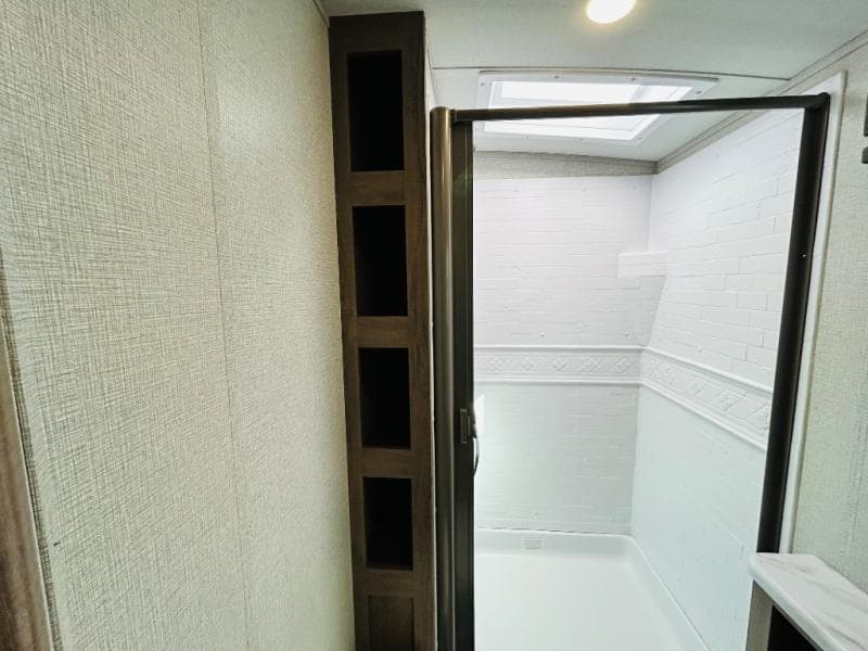 2023 Grand Design 2023 Grand Design Imagine - thumbnail 72