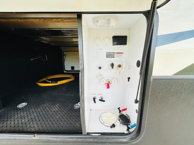 2015 Keystone 2015 Keystone Alpine - thumbnail 14