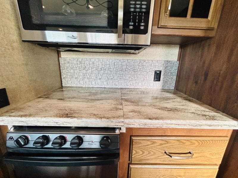 2015 Keystone 2015 Keystone Alpine - thumbnail 30