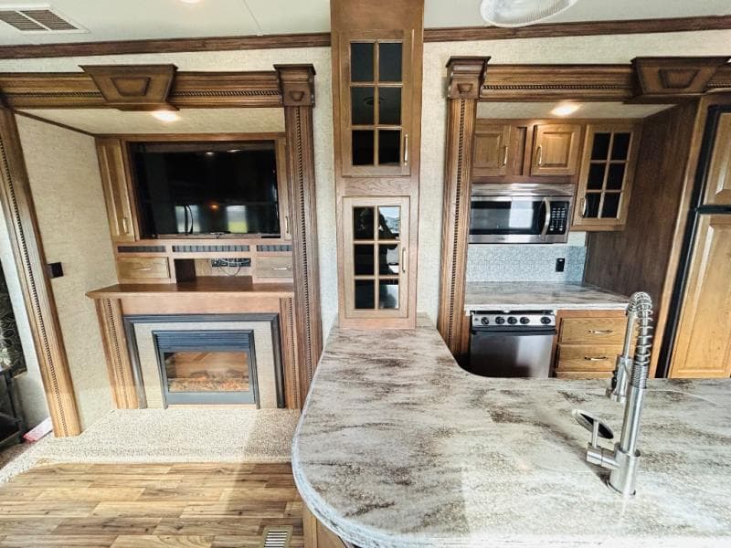 2015 Keystone 2015 Keystone Alpine - thumbnail 38