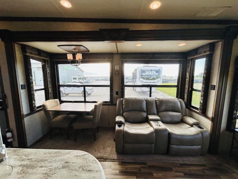 2015 Keystone 2015 Keystone Alpine - thumbnail 51