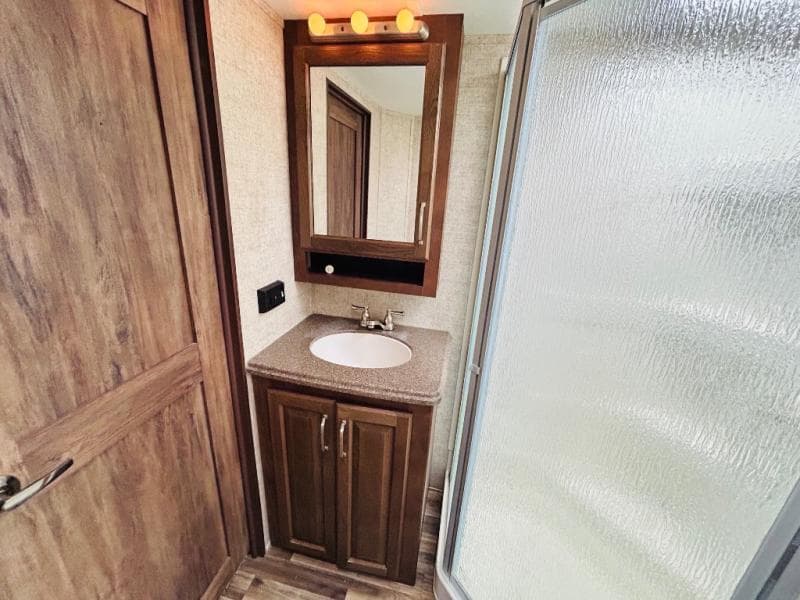 2015 Keystone 2015 Keystone Alpine - thumbnail 61