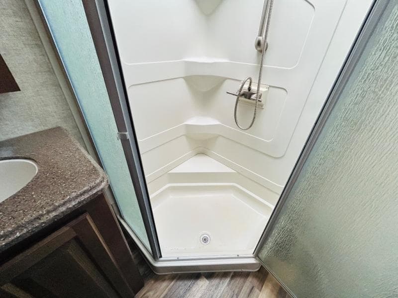 2015 Keystone 2015 Keystone Alpine - thumbnail 69