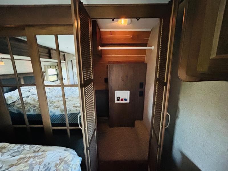 2015 Keystone 2015 Keystone Alpine - thumbnail 77