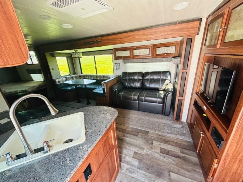 2017 Heartland 2017 Heartland Wilderness - thumbnail 12