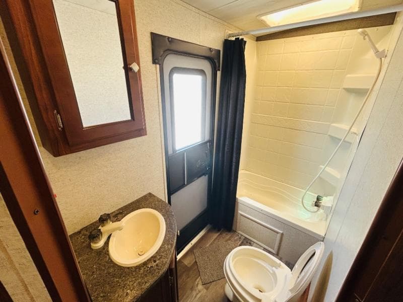 2017 Heartland 2017 Heartland Wilderness - thumbnail 27