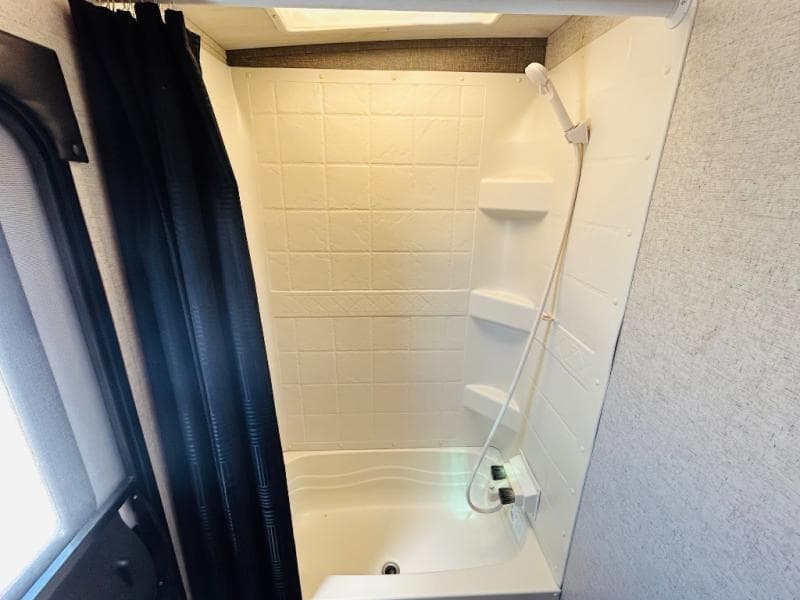 2017 Heartland 2017 Heartland Wilderness - thumbnail 29