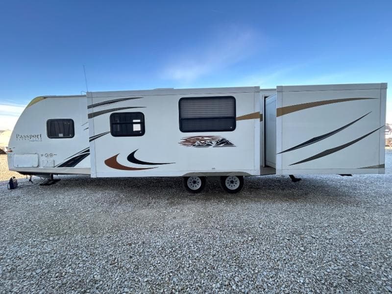 2012 Keystone 2012 Keystone Passport Ultra Lite Grand Touring - thumbnail 7