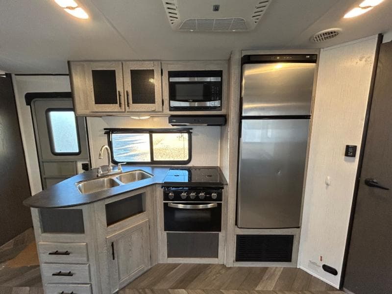 2022 Heartland 2022 Heartland Prowler - thumbnail 16