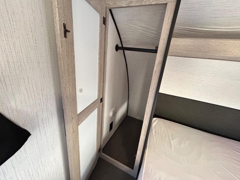 2022 Heartland 2022 Heartland Prowler - thumbnail 37