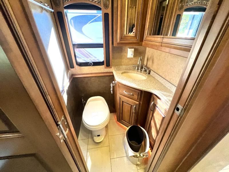 2013 Entegra Coach 2013 Entegra Coach Cornerstone - thumbnail 41