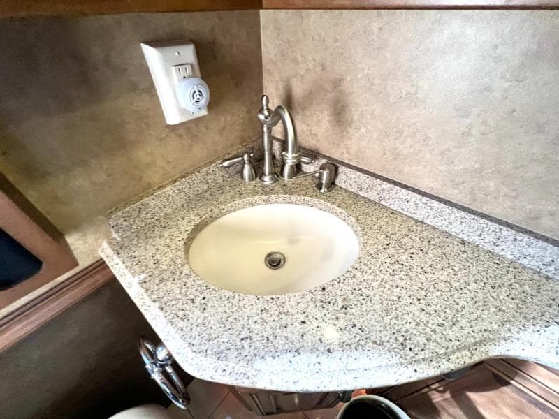 2013 Entegra Coach 2013 Entegra Coach Cornerstone - thumbnail 44