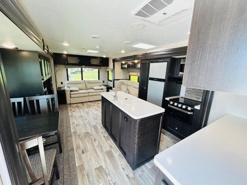 2020 Venture RV 2020 Venture RV SportTrek Touring Edition - thumbnail 19