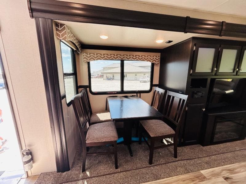 2020 Venture RV 2020 Venture RV SportTrek Touring Edition - thumbnail 20