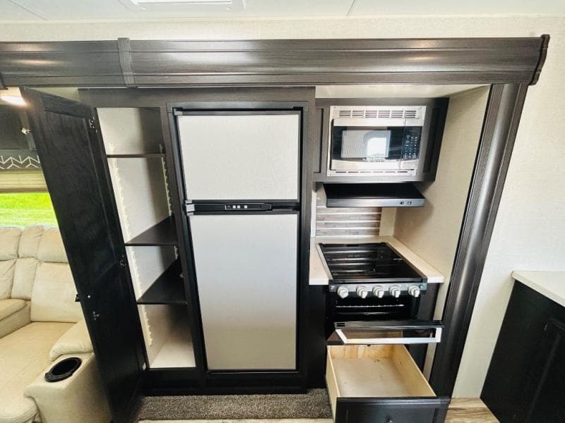 2020 Venture RV 2020 Venture RV SportTrek Touring Edition - thumbnail 28
