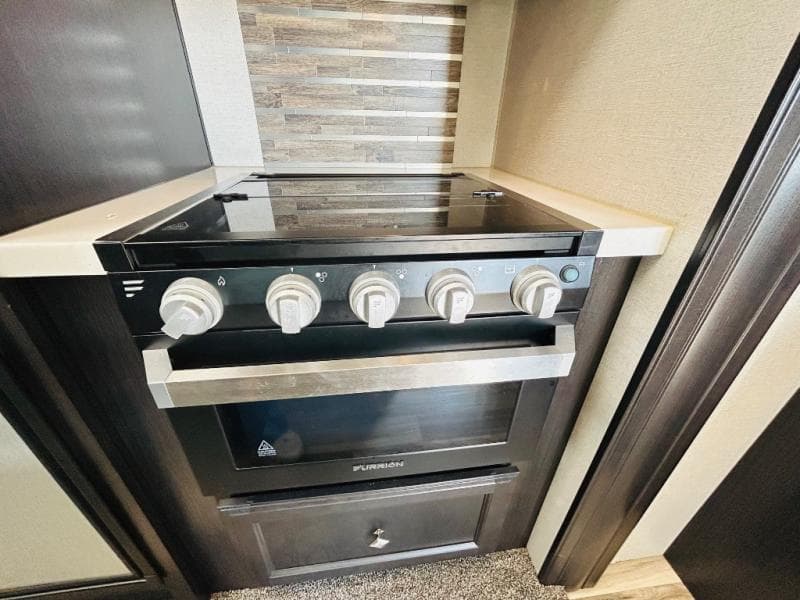 2020 Venture RV 2020 Venture RV SportTrek Touring Edition - thumbnail 30