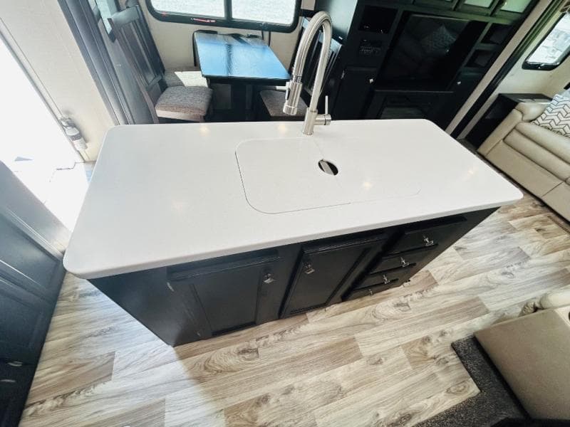 2020 Venture RV 2020 Venture RV SportTrek Touring Edition - thumbnail 34