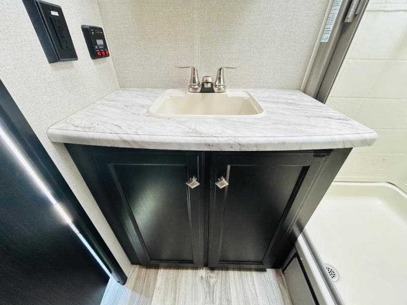 2020 Venture RV 2020 Venture RV SportTrek Touring Edition - thumbnail 41