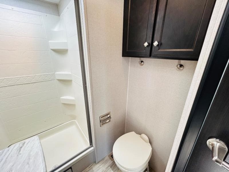 2020 Venture RV 2020 Venture RV SportTrek Touring Edition - thumbnail 46