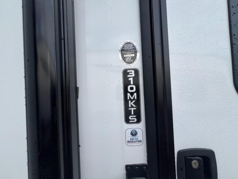 2025 Grand Design 2025 Grand Design Reflection - thumbnail 14