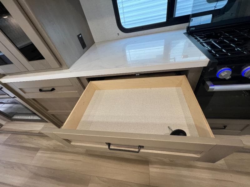 2025 Grand Design 2025 Grand Design Reflection - thumbnail 28