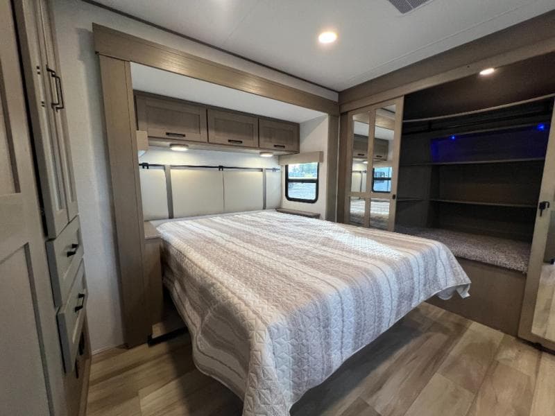 2025 Grand Design 2025 Grand Design Reflection - thumbnail 44