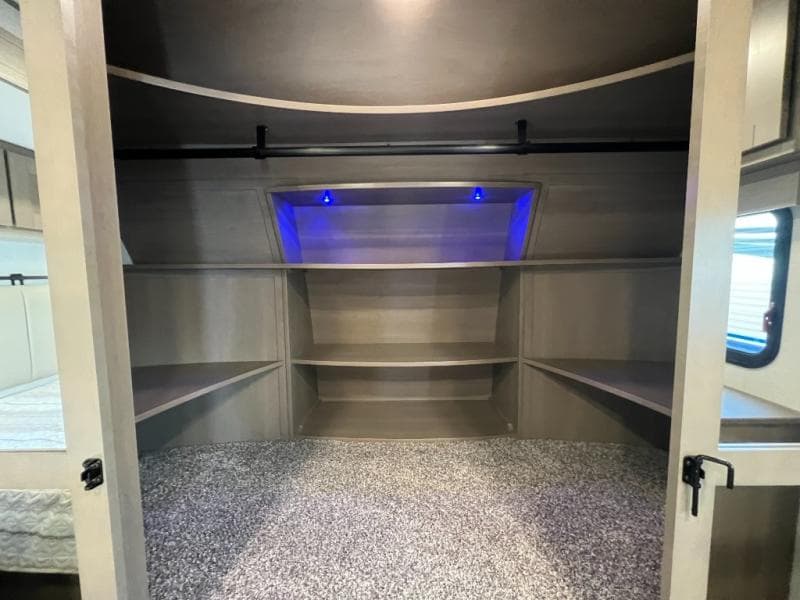 2025 Grand Design 2025 Grand Design Reflection - thumbnail 46