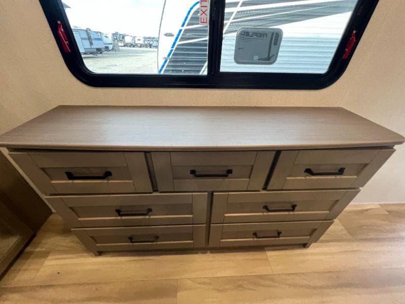 2025 Grand Design 2025 Grand Design Reflection - thumbnail 49